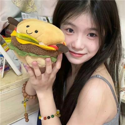 背鸭子的男孩